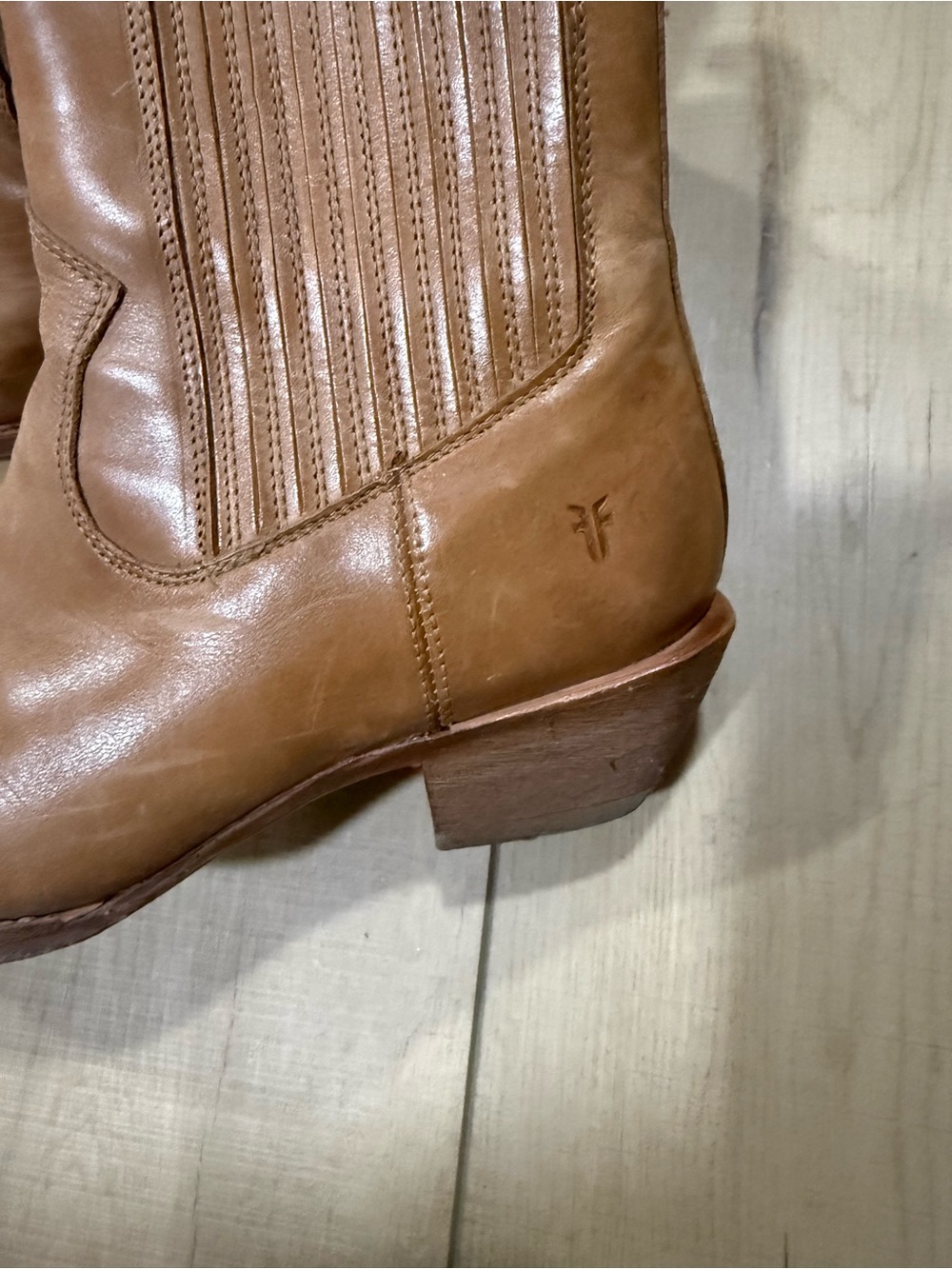 Frye Sache Chelsea Size 8 - Picture 7 of 8
